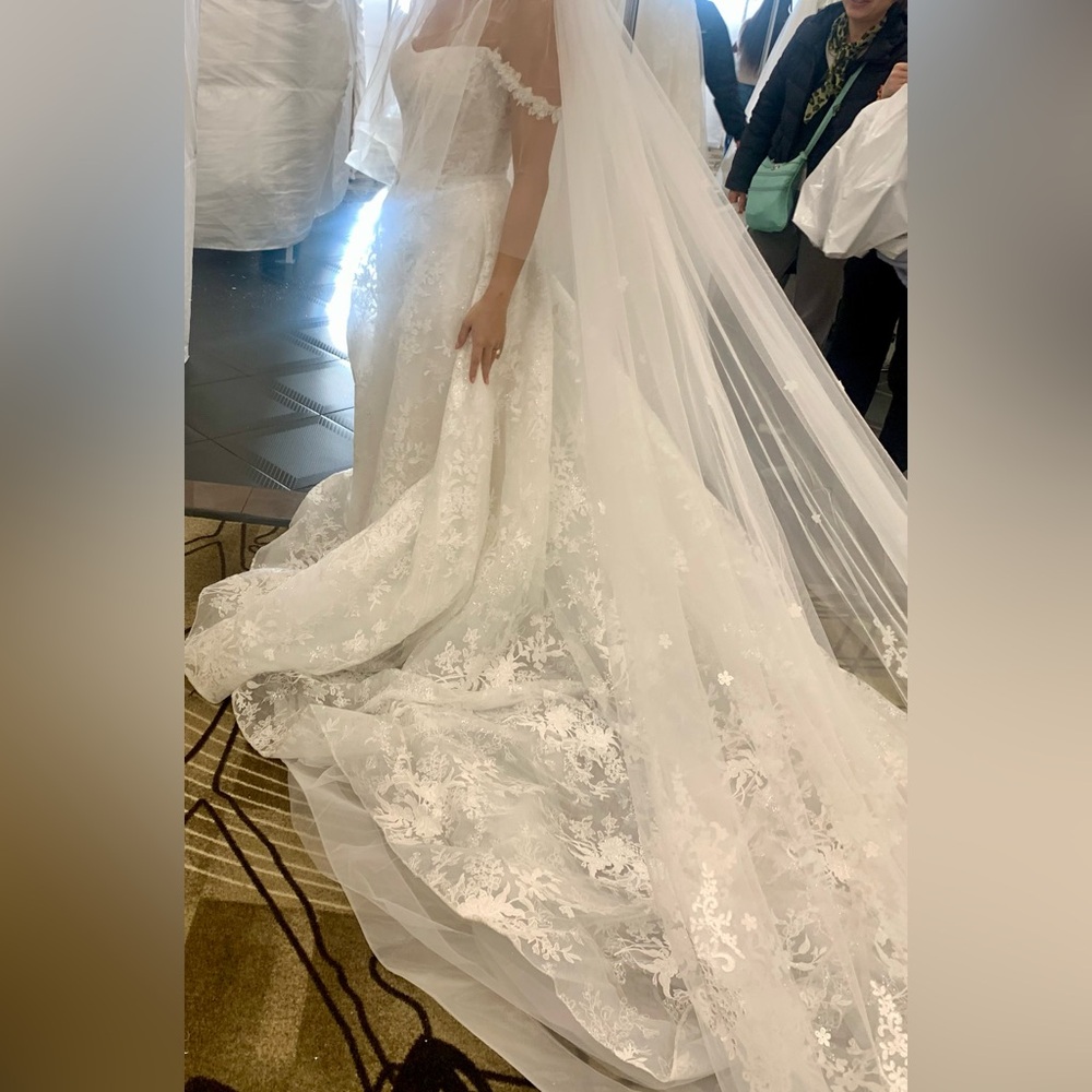 Brand new Calla Blanche Lace sequin Wedding Dress